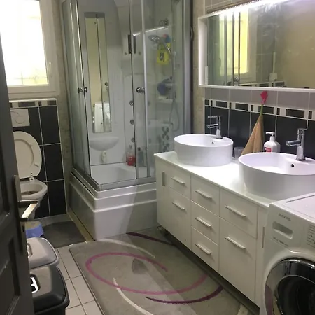 Maison Privee Avec Piscine Beaurepaire (Isere)