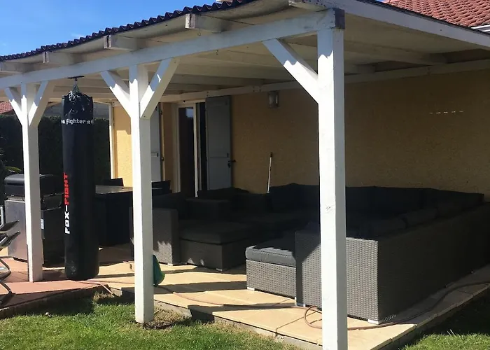Maison Privee Avec Piscine * Beaurepaire (Isere)